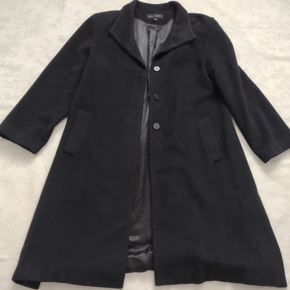 Pure Cashmere Made in Scotland Amicale Dale Dressin coat